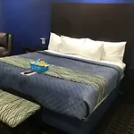 Budget Inn & Suites