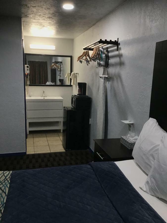 Motel Budget & 2*
